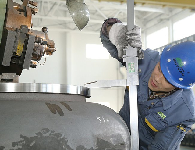 inspección de dimensiones en torno